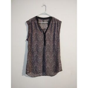 Maurices Women's Sleeveless V-Neck Geometric Chevron Print Blouse Size XL